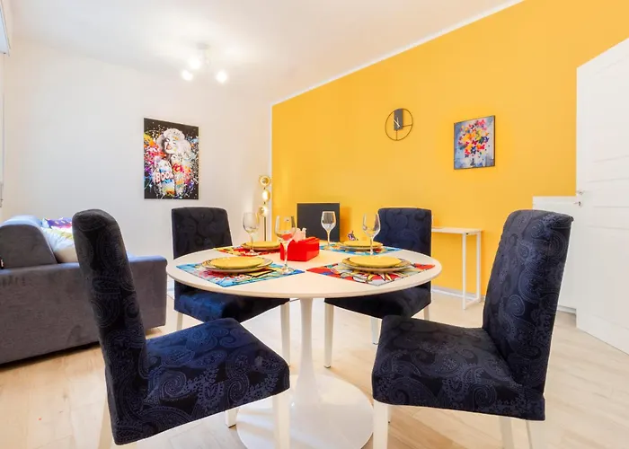 Color Vibes Centro - Ampio Wifi Ac דירה קומו